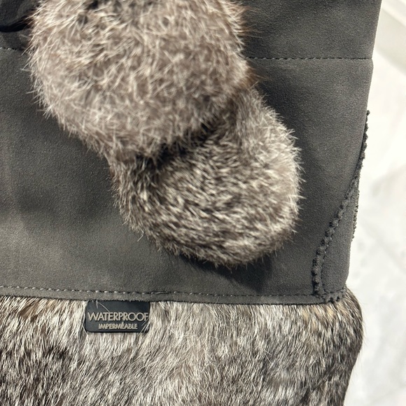 Mukluks Manitoba Gray Fur-Trimmed Women's waterproof Boots - Picture 4 of 7